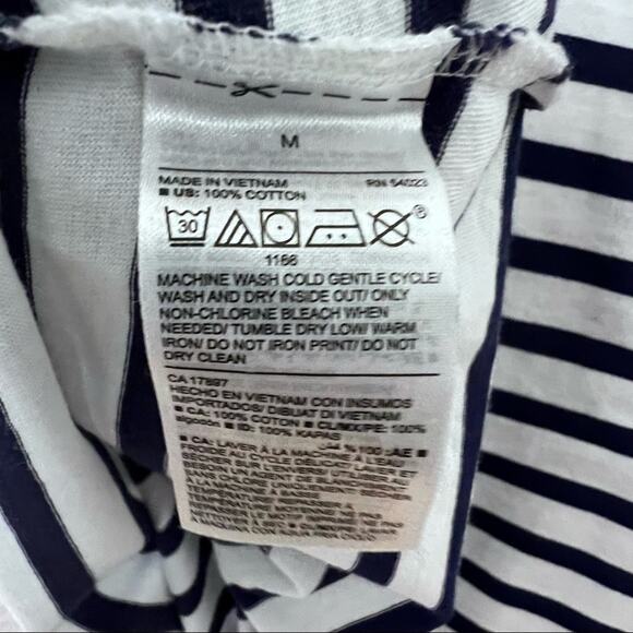 Old Navy Women's Short Sleeve Striped Graphic Tee Sz M - Picture 4 of 8